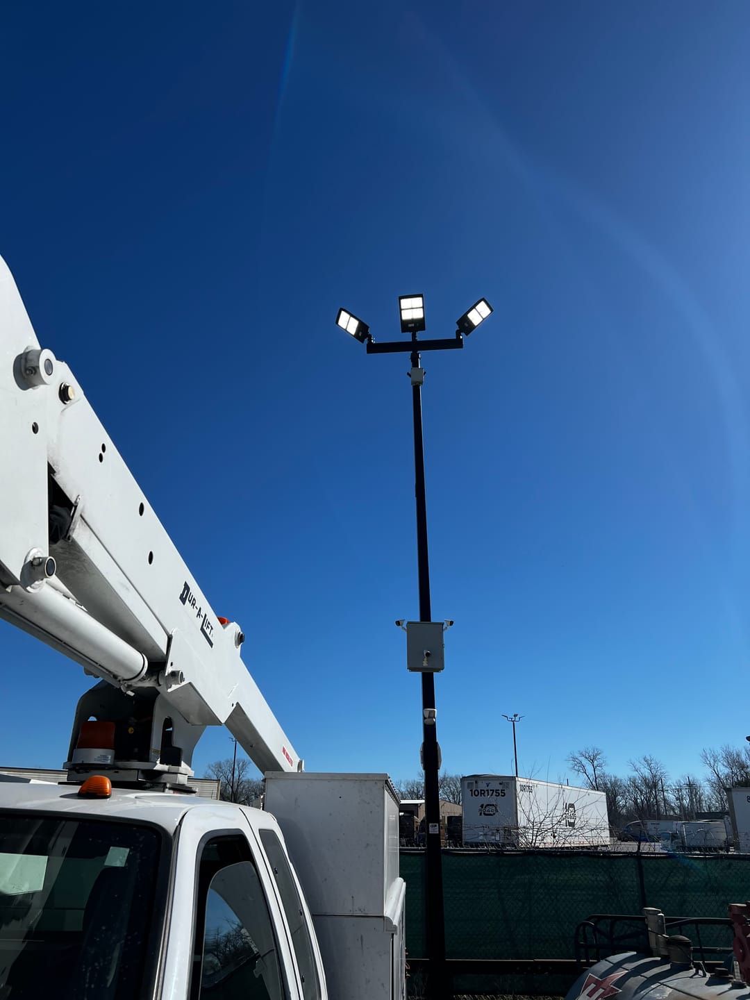 Customer photo review of LED Pole Lights Outdoor 300 Watt Black 5700K 42000LM Slip Fitter/ Adjustable Mount, Waterproof IP65, 120V-277V, UL, DLC Listed, LED Parking Lot Lights - Outdoor Commercial Area Street Lighting