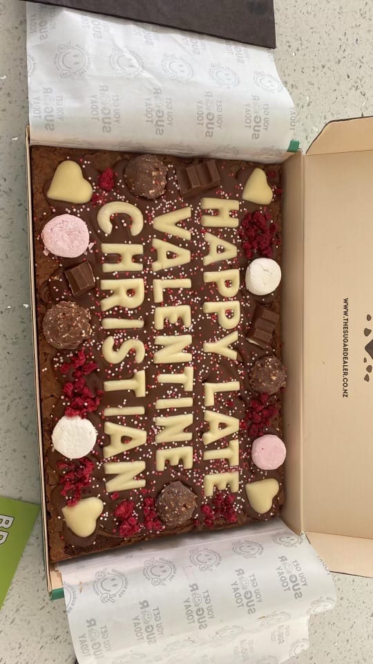 Customer photo review of Mega custom message heart brownie