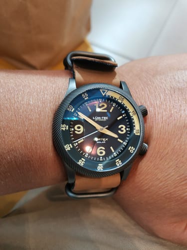 Customer photo review of Reloj Lum Tec Vortex D4 - Solar
