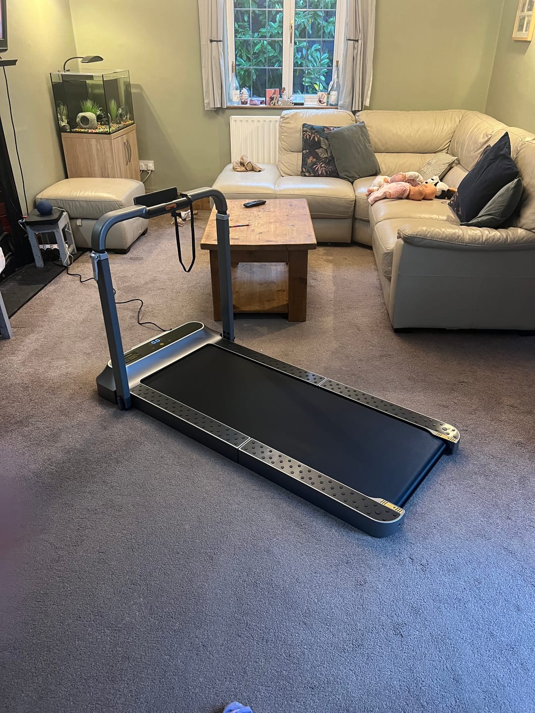 Customer photo review of WalkingPad R2 Walk&Run 2IN1 Folding Treadmill 7.5 MPH 240 lbs For UK