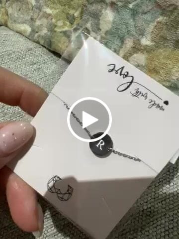 Customer video review of Pulsera Inicial