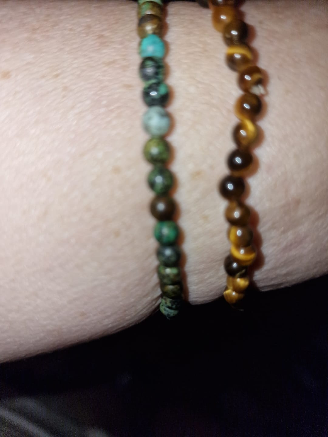 Customer photo review of Bracelet Fin en Pierres Naturelles de 4mm