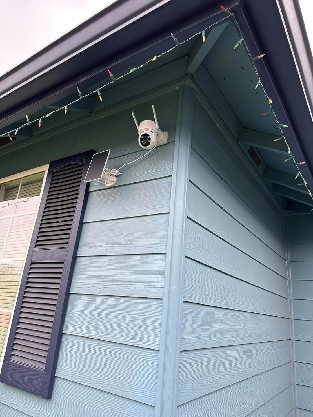 Customer photo review of LITLAMP™ 🎥Smart Wireless Solar Surveillance Camera
