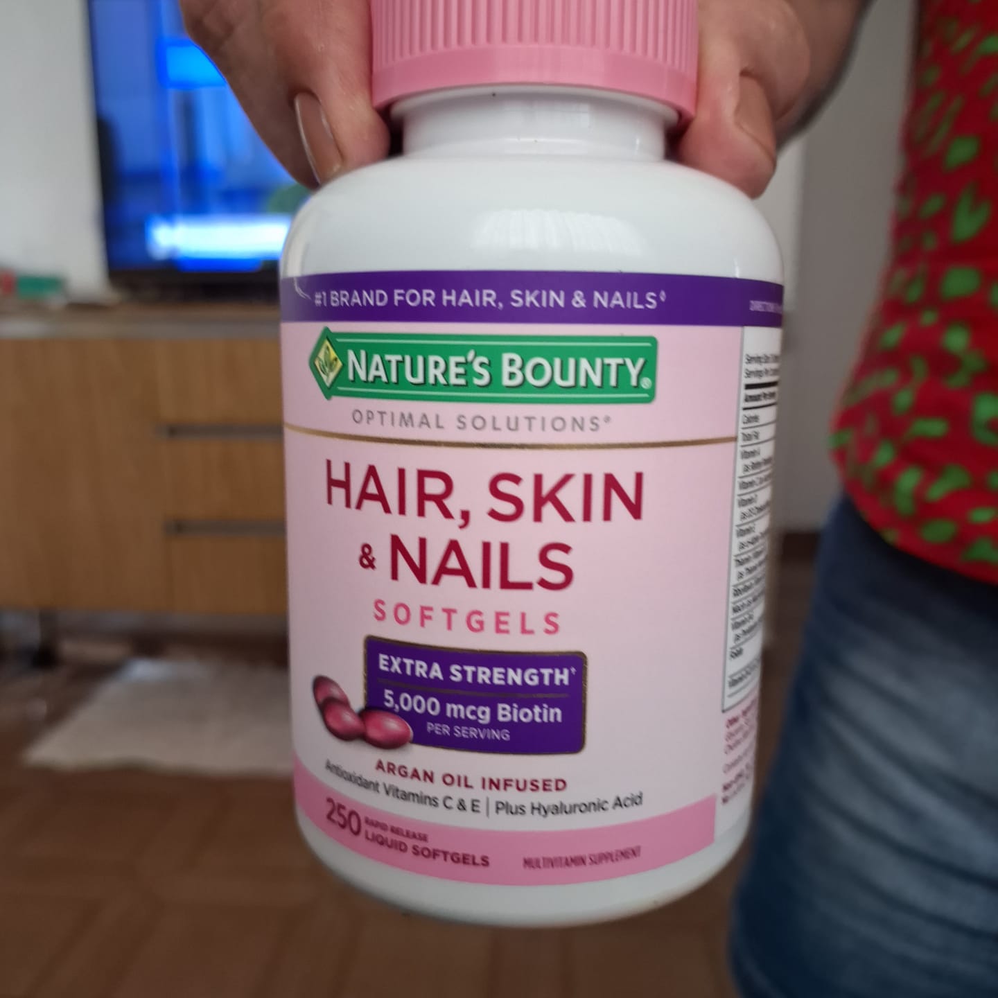 Customer photo review of Nature's Bounty Cabelo, Pele & Unhas Força Extra, 250 Softgels