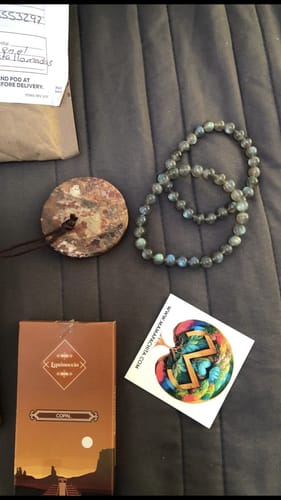 Customer photo review of Pulsera Labradorita (8 mm)