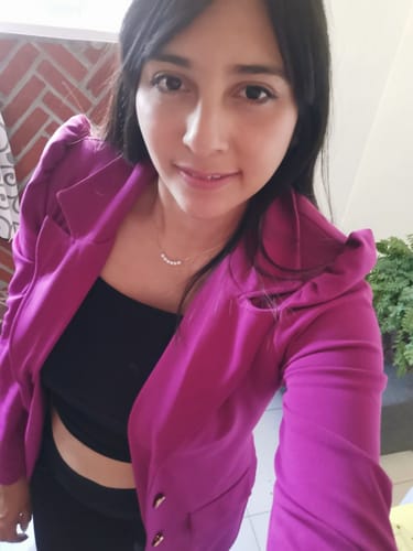 Customer photo review of Collar de 6 Perlas Minimalista