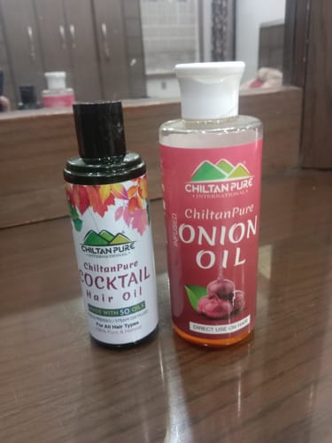 Customer photo review of Red Onion Oil 🧅 Reduces Hair Fall & Accelerates Hair Regrowth [پیاز کا تیل].. Trending.... 🔥