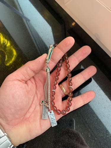 Customer photo review of Zultanit Farbwechsel-Edelstein Tesbih / Gebetskette mit Namen Gravur und Box