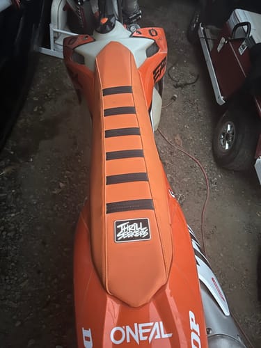 Customer photo review of Custom Seat Cover: 11-'15 250/350/450 SX-F/XC-F