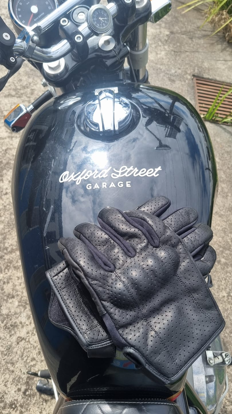 Customer photo review of Gen 2 Thumpa's | Short Cuff Summer Motorbike Gloves | Aramid + Perforated Black Leather