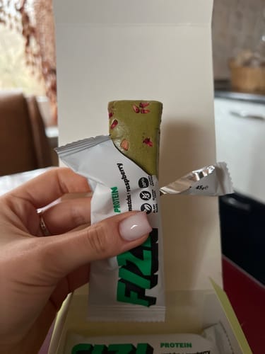 Customer photo review of BATON PROTEINOWY "MATCHA + RASPBERRY"