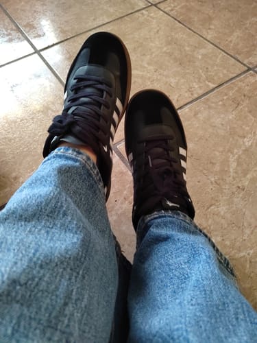 Customer photo review of Tenis Francis Court Women