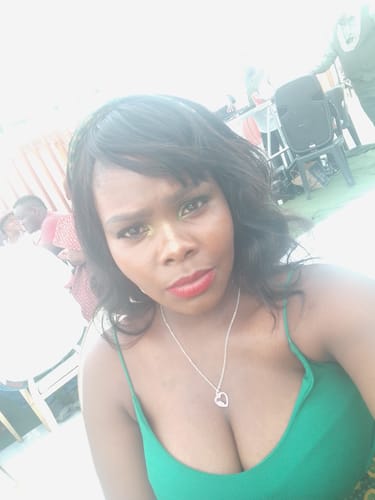 Customer photo review of Malaysian Body Wave Lace Wig - Fringe - 10"