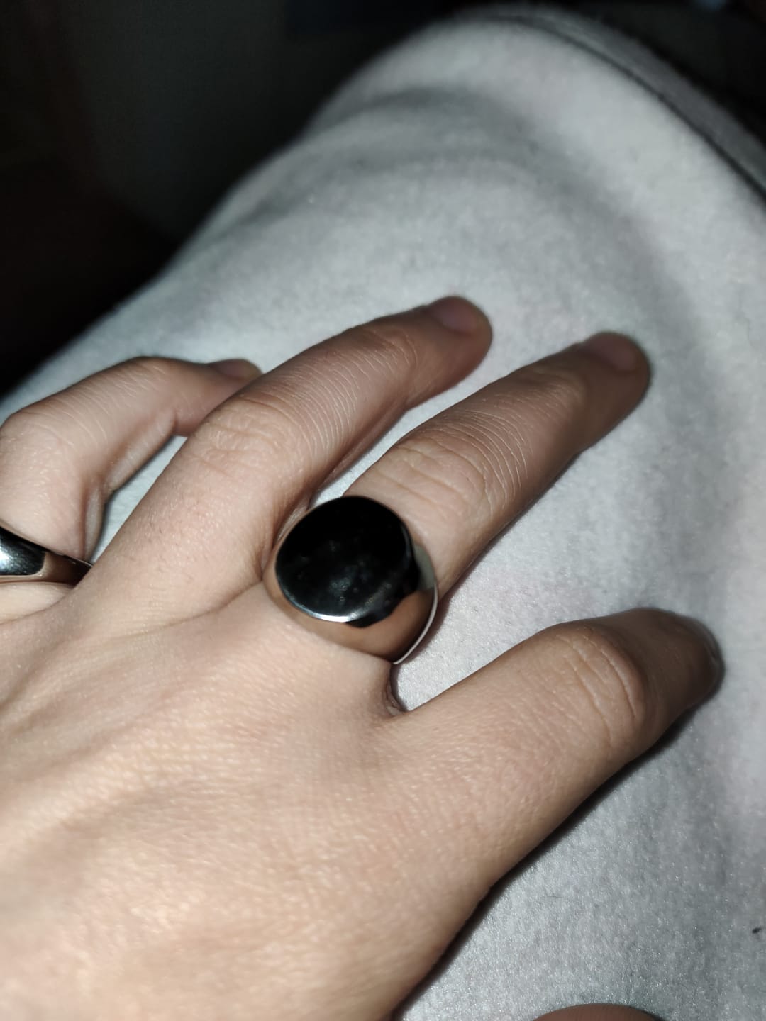 Customer photo review of ROUND. - SILVER