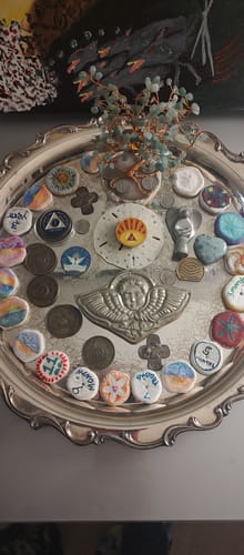 Customer photo review of 1 to 40 Year Stood in the Sunlight Specialty AA Recovery Medallion - Tri-Plated Chip/Coin