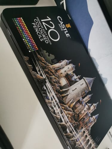 Customer photo review of 120 Pièces Crayons De Couleur Dans Un Étui À Étain D'affichage