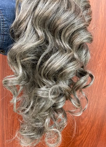 Customer photo review of Luvwin 13x4 Salt And Pepper Wavy Glueless Gray Color Pre-Cut Lace Wig Human Hair