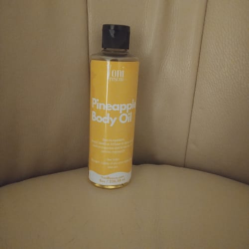 Customer photo review of Pineapple - Body Oil
