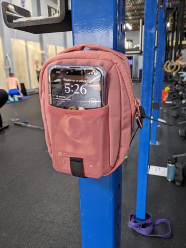 Customer photo review of Pink Magnetic - Crossbody Bag