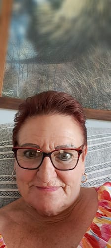 Customer photo review of Cowgirls Sulfate-Free Shampoo With Biotin