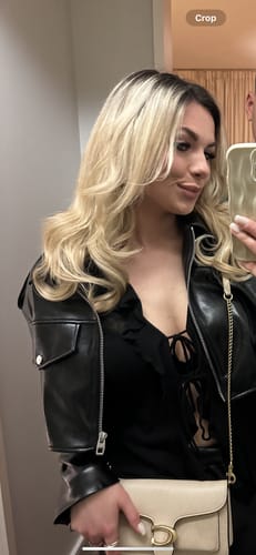 Customer photo review of Stranded 16" One Piece Flicky Clip-in Hair Extension
