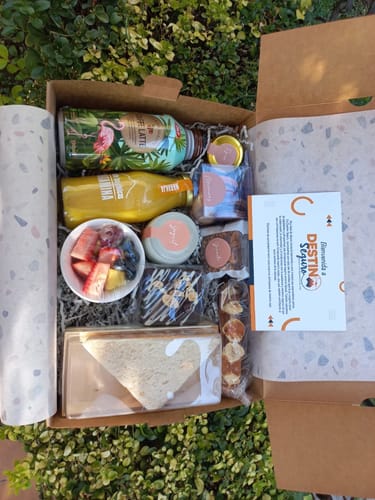 Customer photo review of Box Café Latte