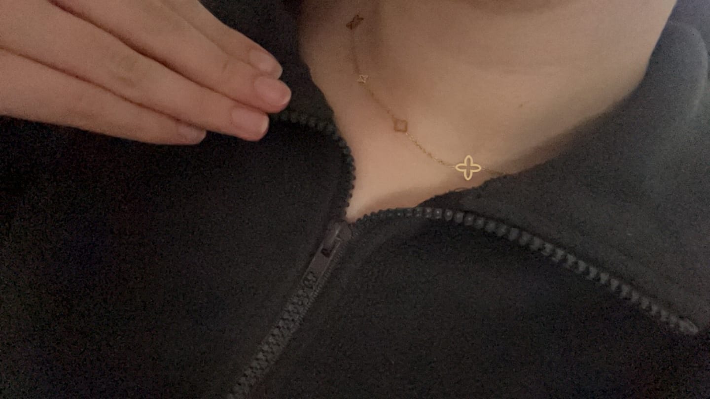 Customer photo review of Fancy Clover Kette | 18K vergoldet