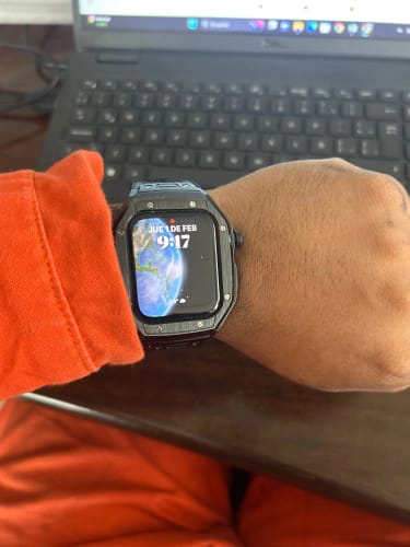 Customer photo review of LuxeLink Apple Watchband