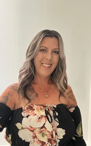 J. S. review of Milkshake icy blonde duo lol image 1 out of 1