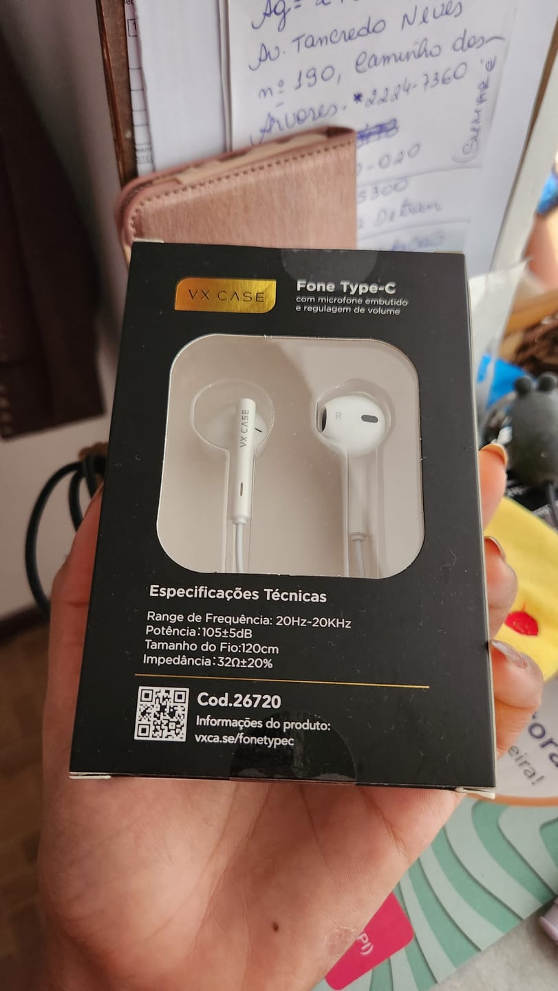 Customer photo review of Fones de Ouvido Type-C VX Case - Branco