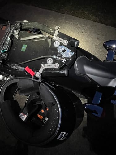 Customer photo review of Brogue Triumph Modern Classic Helmet Hook (lock) - 2016+ Triumph Speed Twin, Thruxton R/RS, Bonneville T100 & T120, Street Twin / Cup