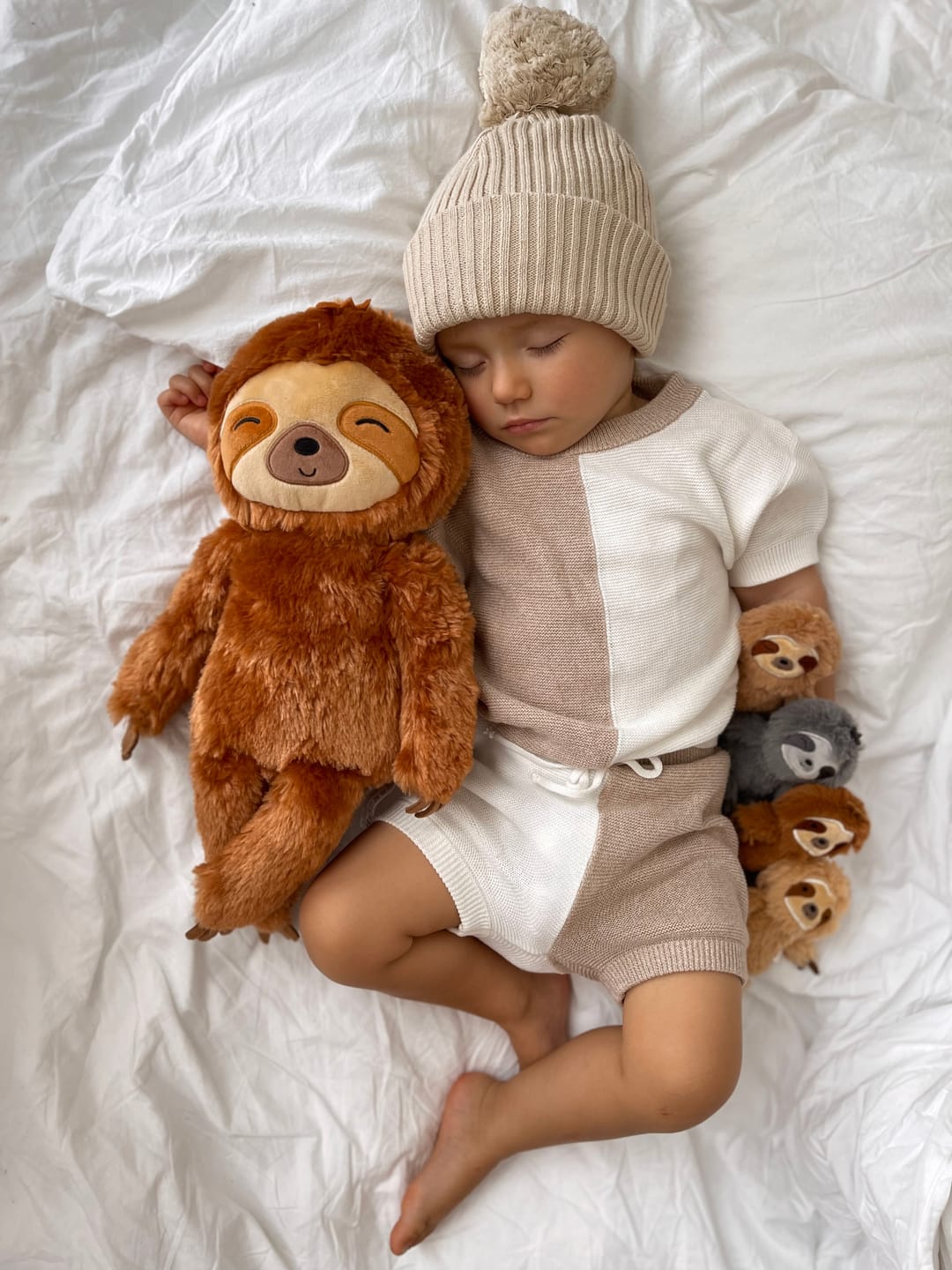 Customer photo review of Plüschspielzeug der Faultierfamilie mit 4 Babys Geschenkset für Kleinkinder