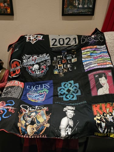 T-shirt quilt with music, concerts themes by Kelly from TX