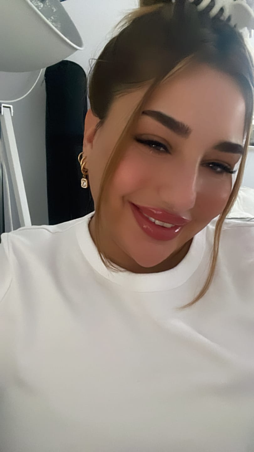 Customer photo review of Viviene Ohrringe | 18K vergoldet
