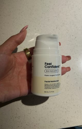 Customer photo review of Facial Moisturizer
