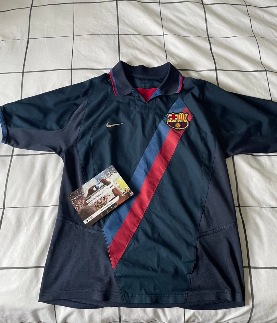 Customer photo review of RETRO Mystery Shirt