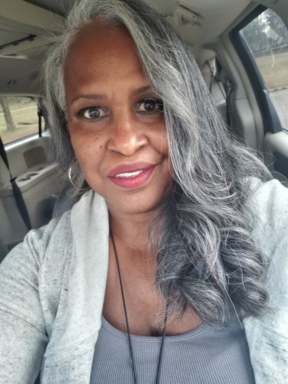 Customer photo review of Luvwin 13x4 Salt And Pepper White Money Piece Loose Wave Layered Cut Wig