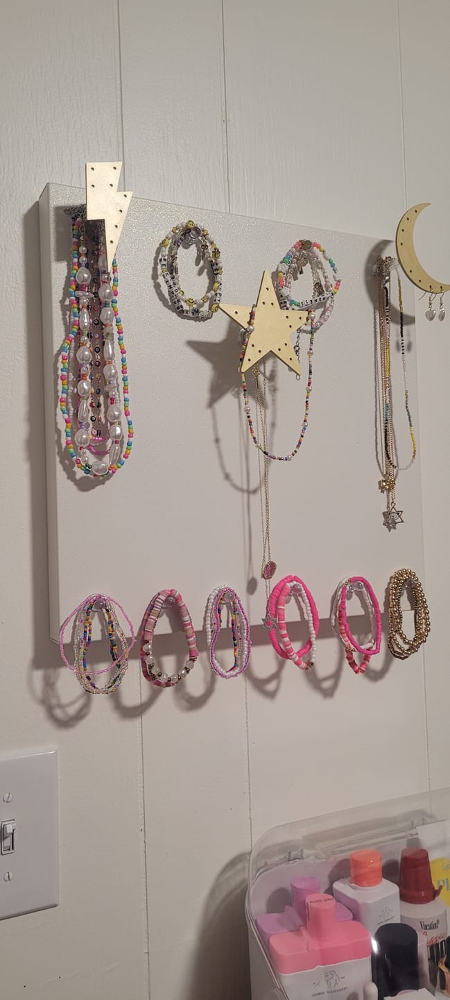 Customer photo review of Wall Jewelry Organizer Large Board For Tweens, Teens, & Young Adult Girls