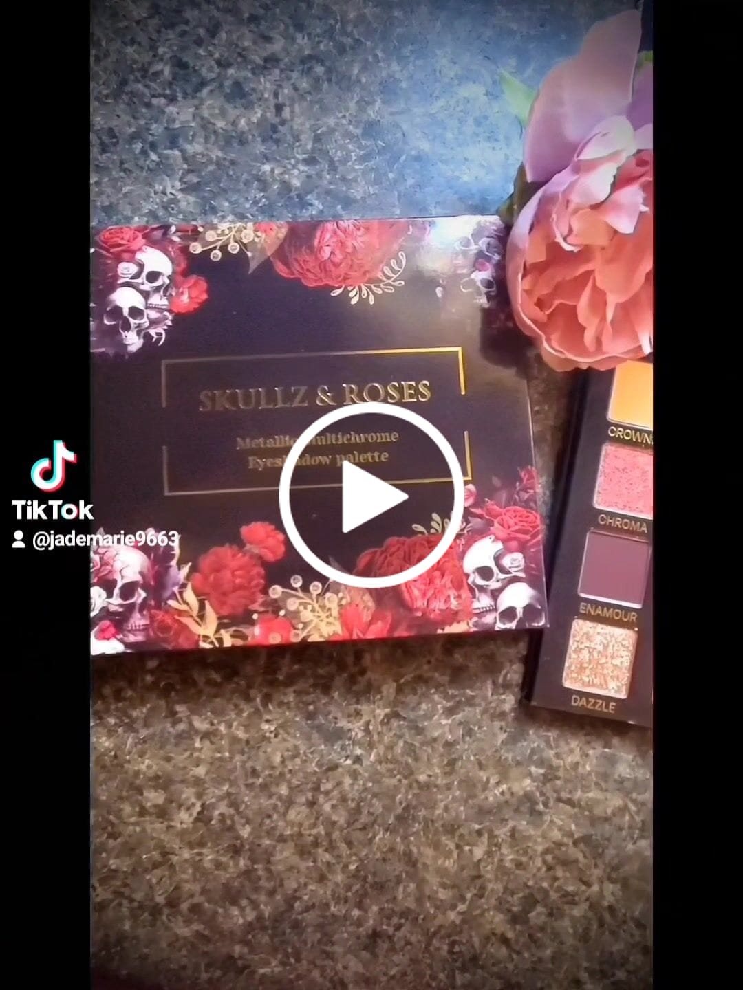 Customer video review of ( PRE ORDER 5-7 WEEKS ) Skullz & Roses Metallic Multichrome Eyeshadow Palette
