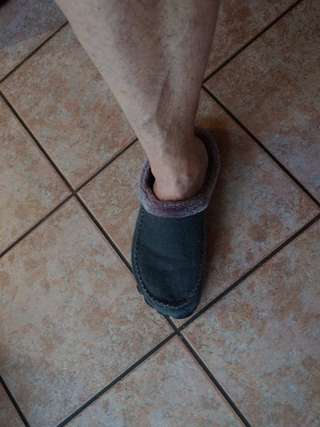 Customer photo review of Home Pro - warme Barfuß-Hausschuhe