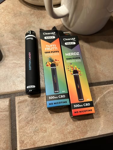Customer photo review of 3pc Candy Flavor Pack | 500mg CBD Vape Pen