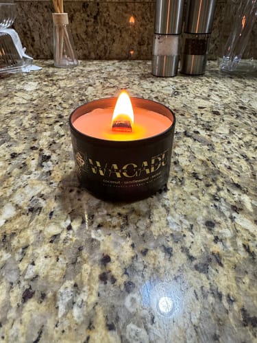 Customer photo review of Wagadu Candle(Coconut Sandalwood)