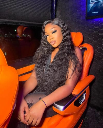 Customer photo review of Wear Go 5x5 Pre Cut Lace Closure Wig Bouncy Water Wave Glueless Wig 150%/180% Density