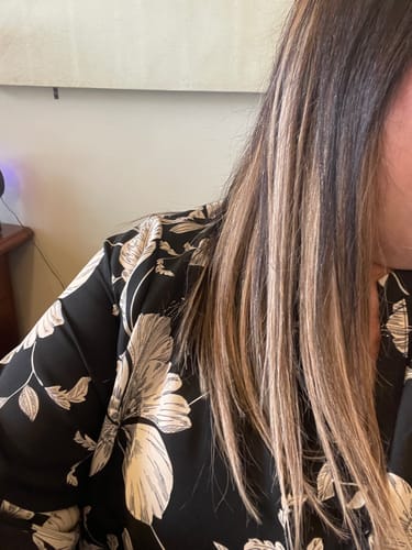 Customer photo review of Moresoo Remy Hair Clip In Real Human Hair Extensions Balayage Color (#4/10/16)