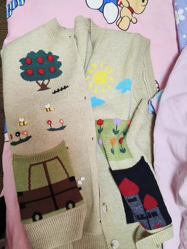 Customer photo review of Cute Bees Car Knitted Vest With Shirt