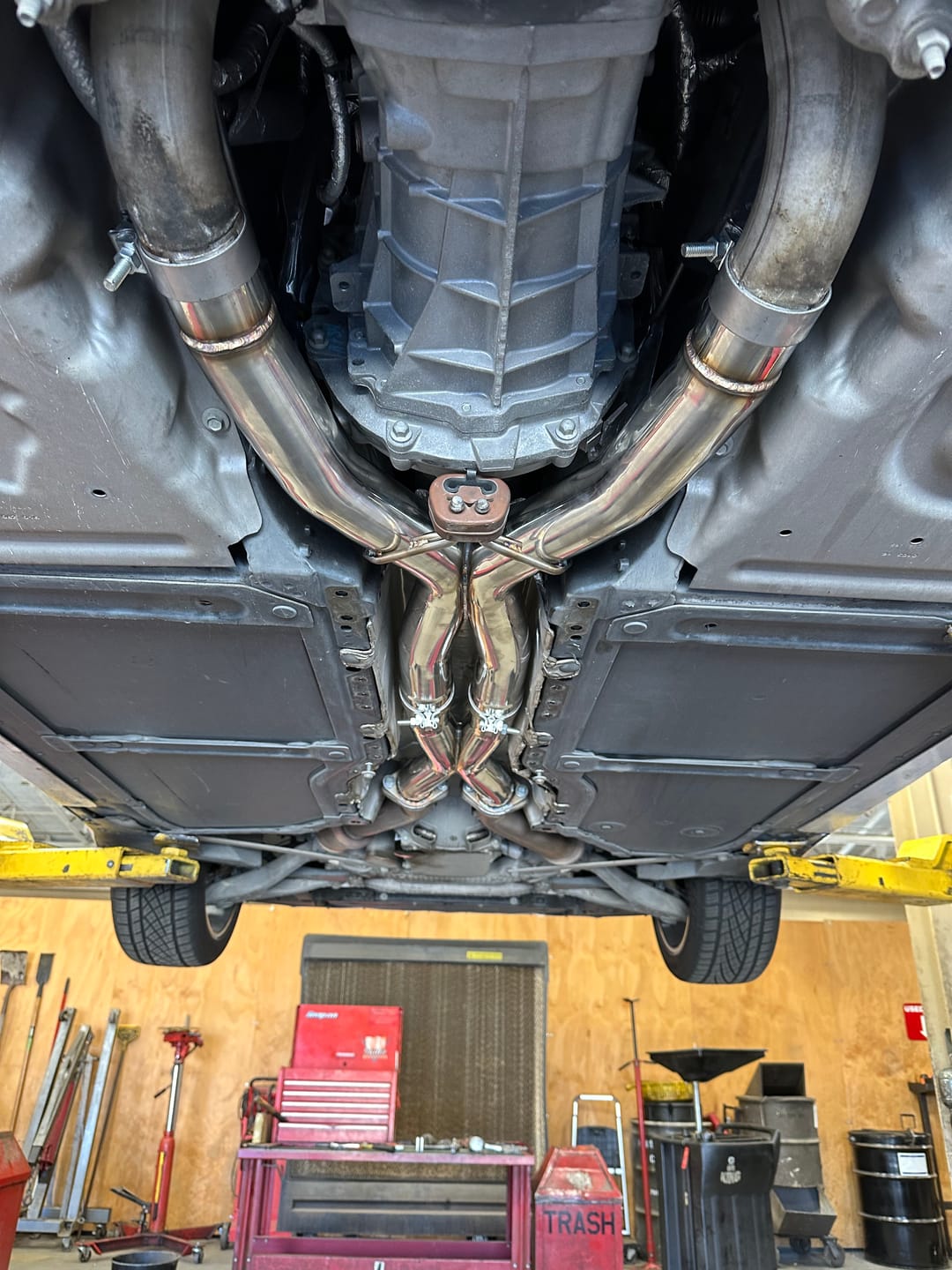 Customer photo review of Corvette C7 3" 6.2L V8 3" Connection Performance X-Pipe