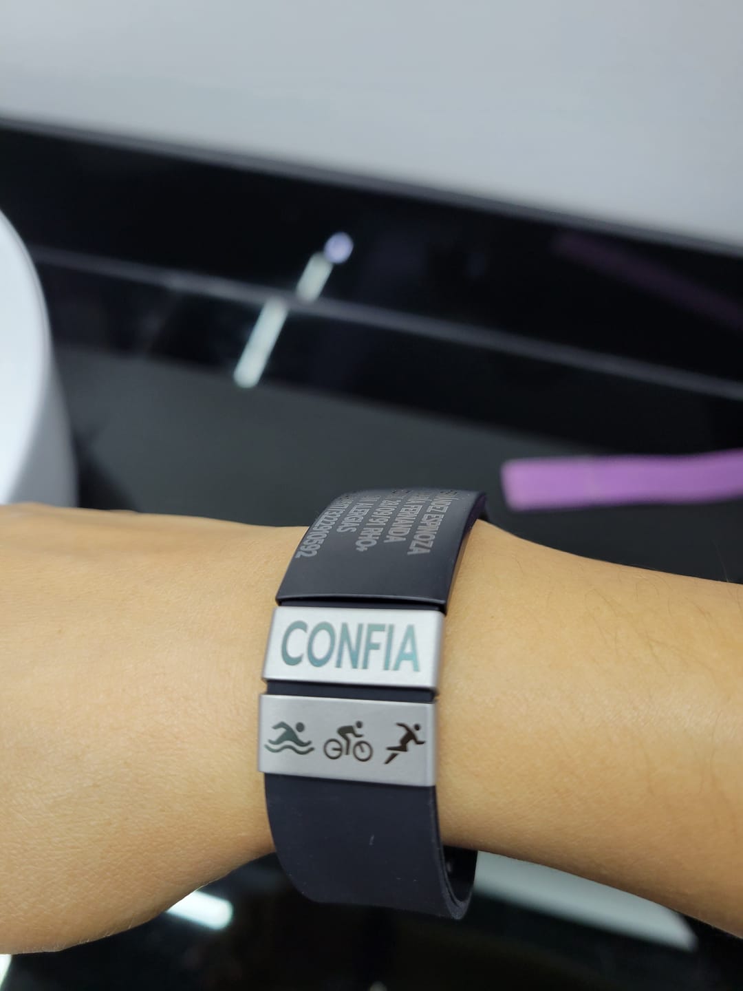 Customer photo review of AxoID - Brazalete de Emergencia