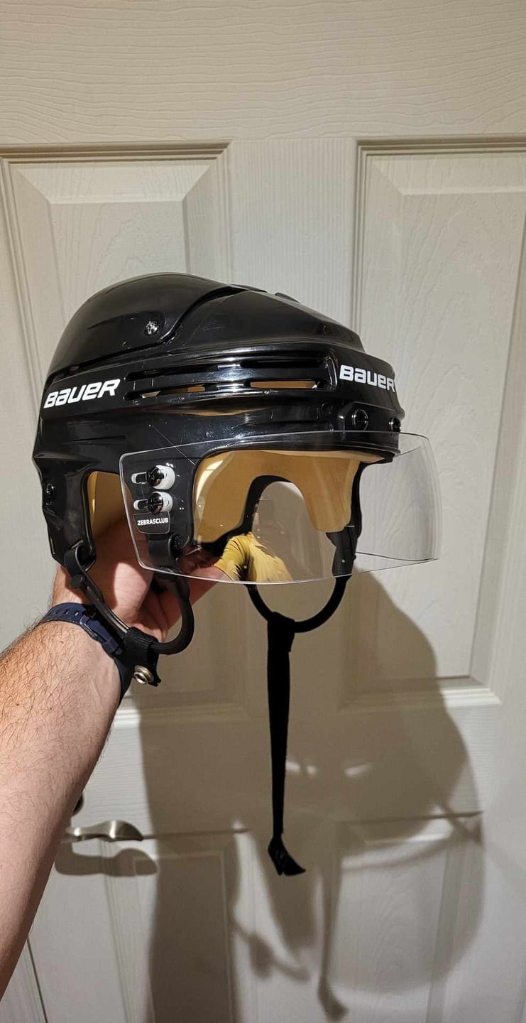 Customer photo review of ZEBRASCLUB ZVG2 SHORT CUT HOCKEY VISOR CLEAR