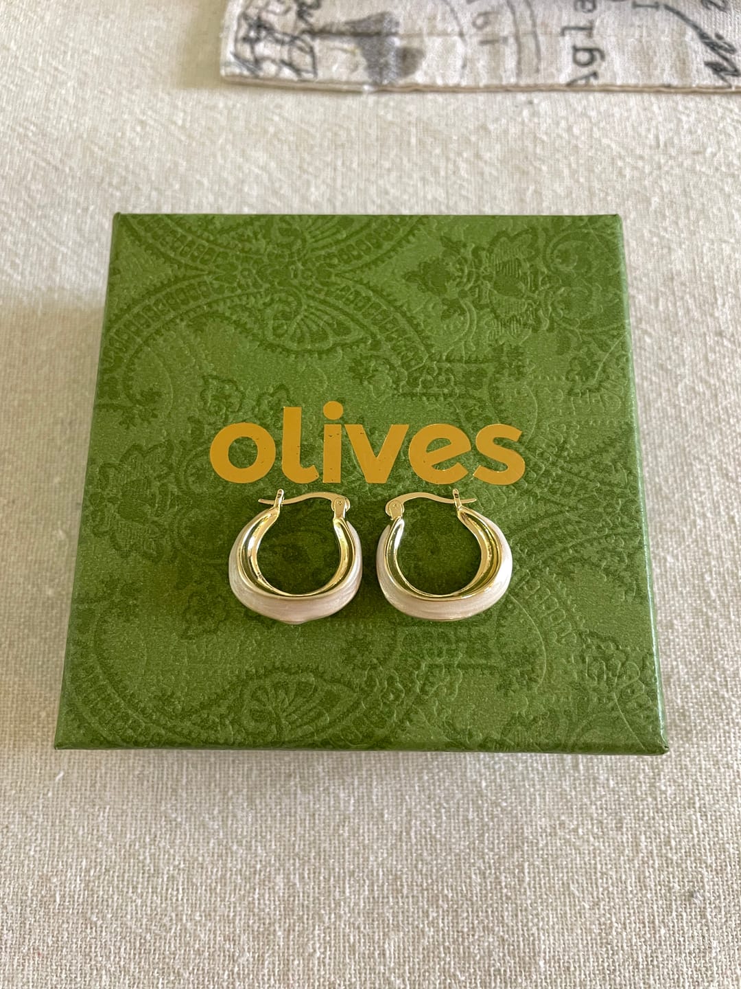 Customer photo review of Geo Hoops Earring