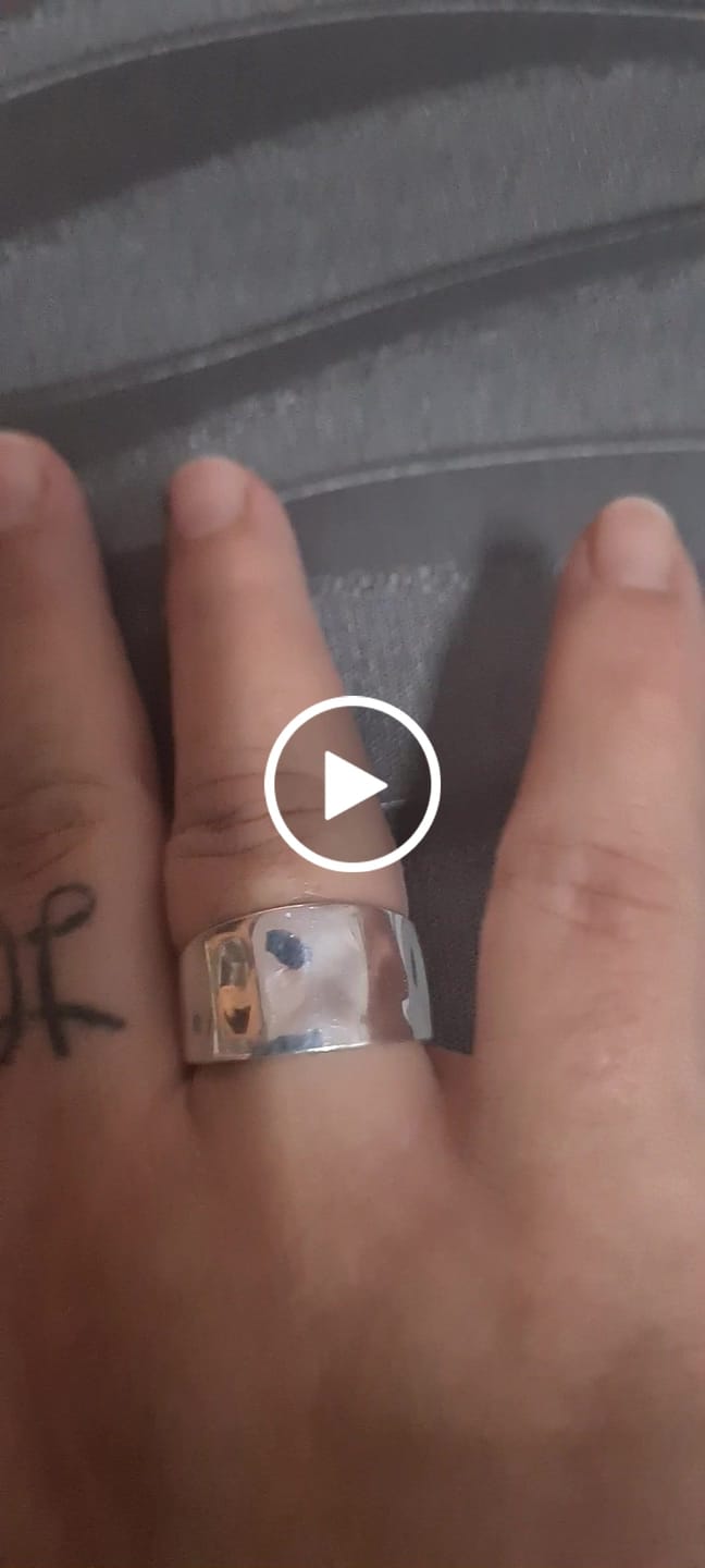 Customer video review of Anillo Cilindro
